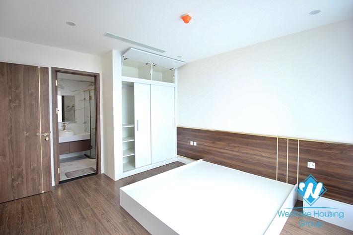Unfurnished duplex apartment in Sunshine City for rent